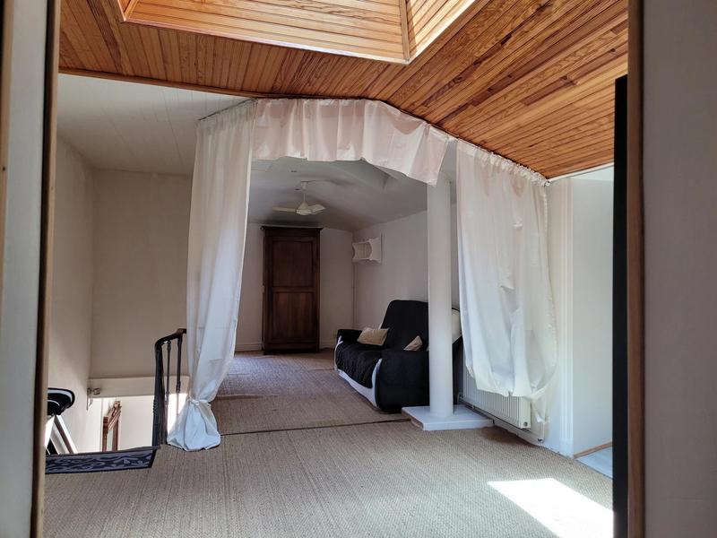 Maison - 470 m² - 18 pièces