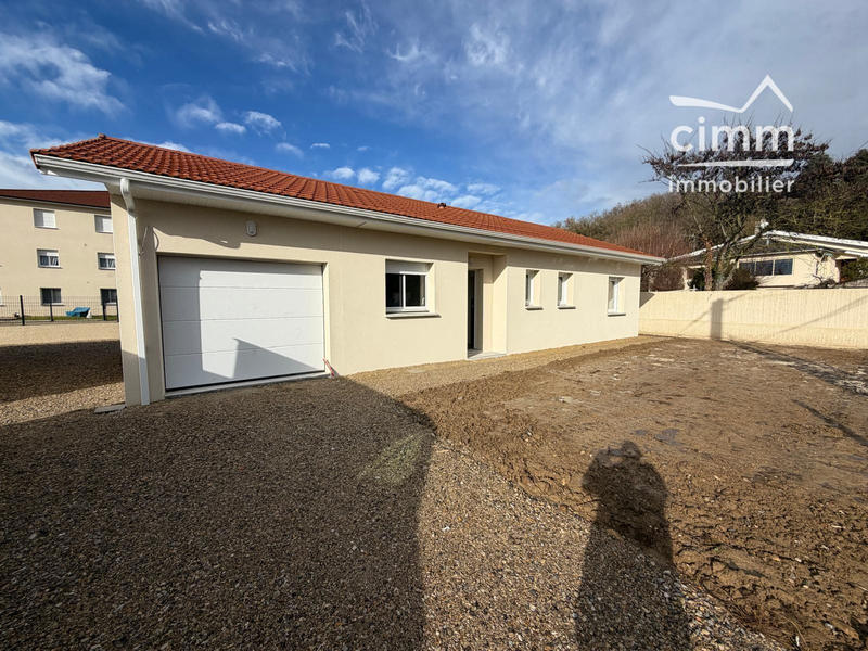 Villa - 80 m² - 4 pièces