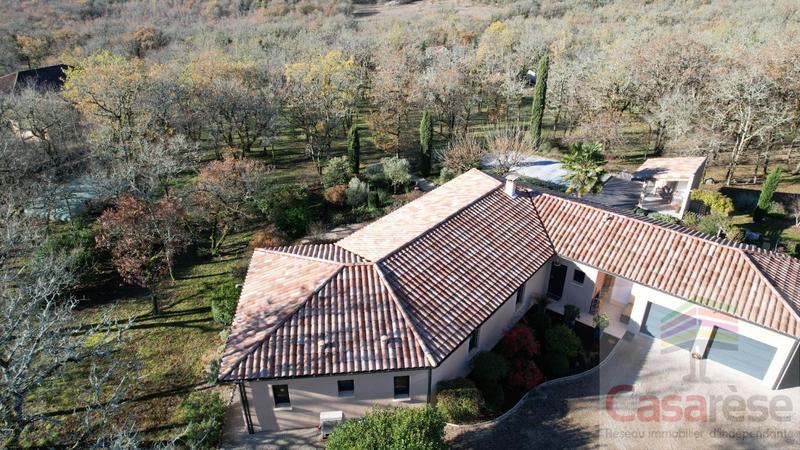 Maison - 163 m² - 5 pièces