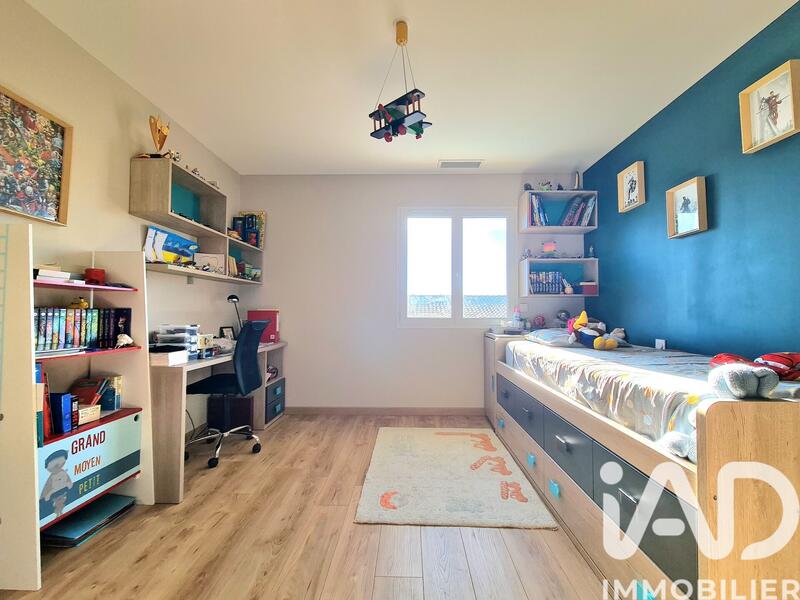 Maison - 189 m² - 5 pièces