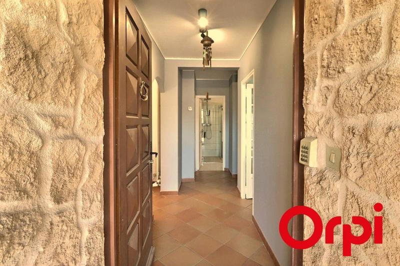 Appartement - 89 m² - 3 pièces