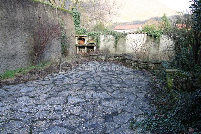 Demeure - 130 m² - 8 pièces