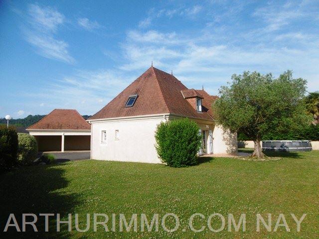 Maison - 140 m² - 4 pièces