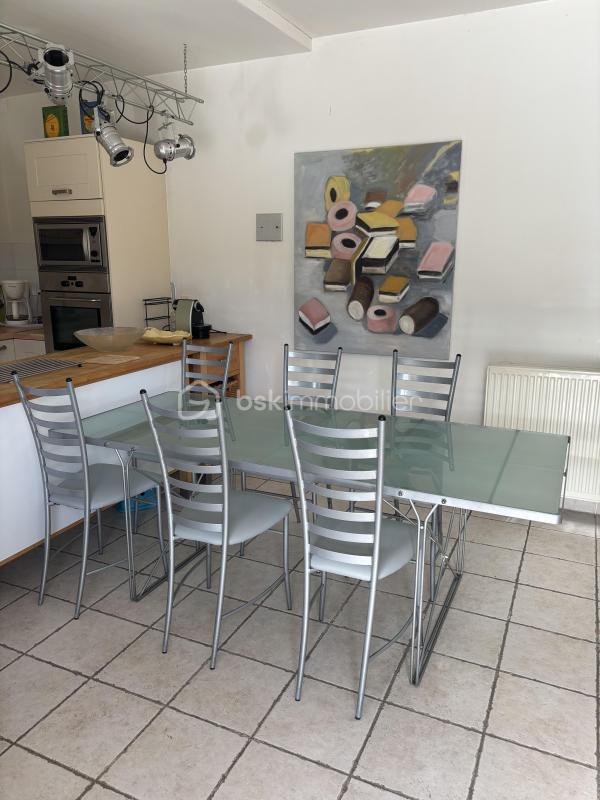 Maison - 166 m² - 6 pièces