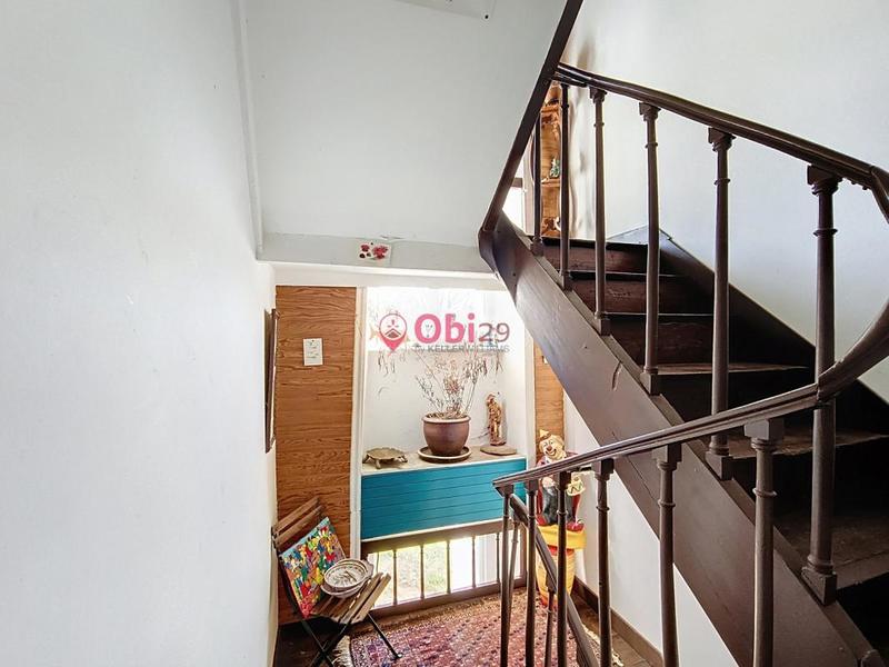 Maison - 220 m² - 12 pièces