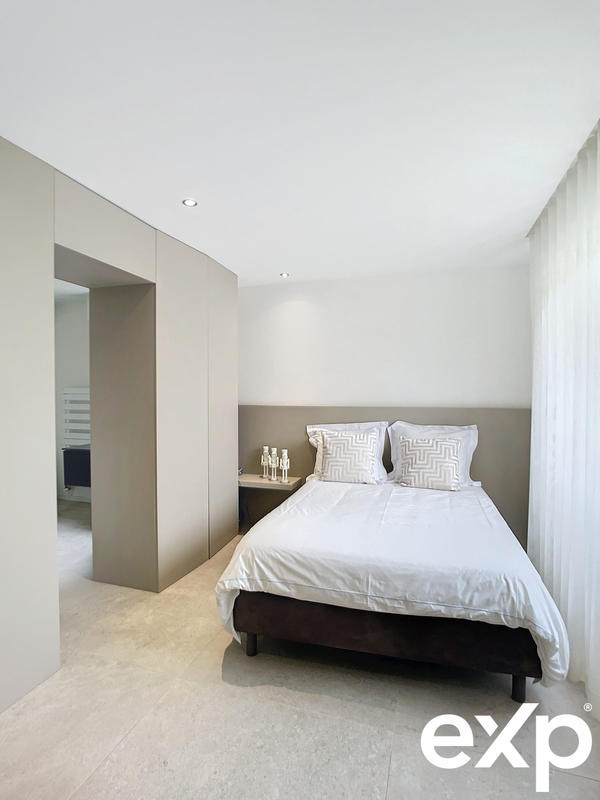 Maison - 161 m² - 5 pièces