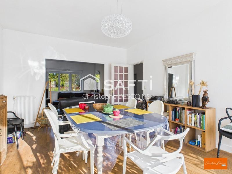 Maison - 160 m² - 8 pièces