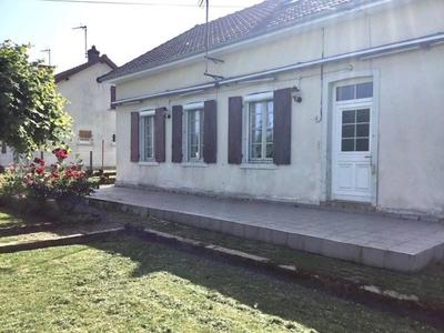 Maison - 1 407 m² - 7 pièces