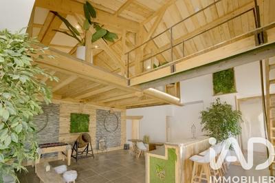 Maison - 140 m² - 1 pièce