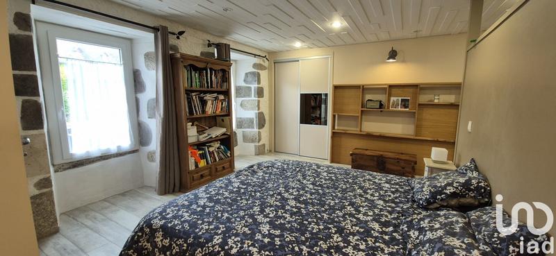 Maison - 222 m² - 6 pièces