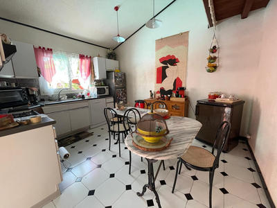 Maison - 190 m² - 6 pièces