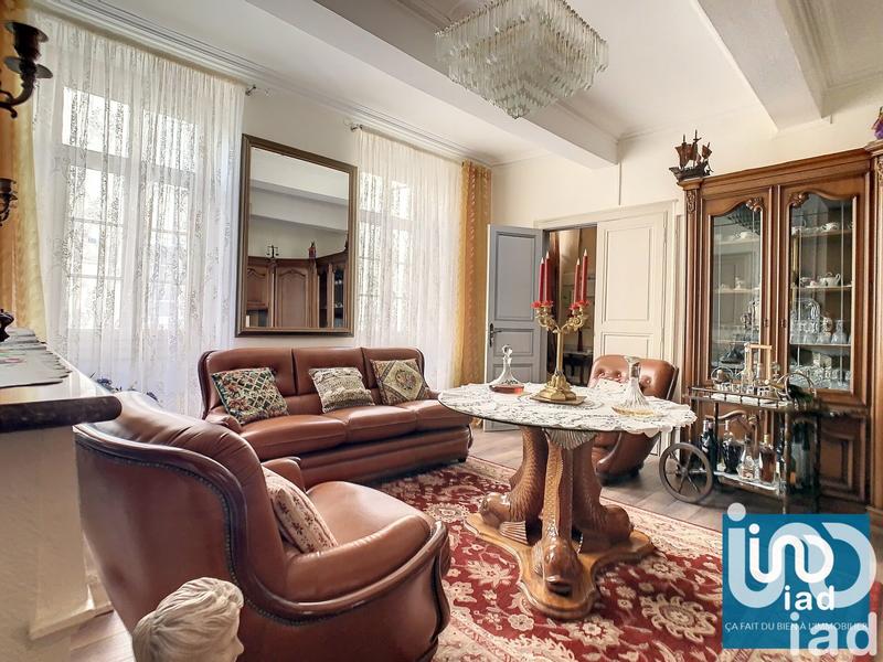 Maison - 298 m² - 14 pièces