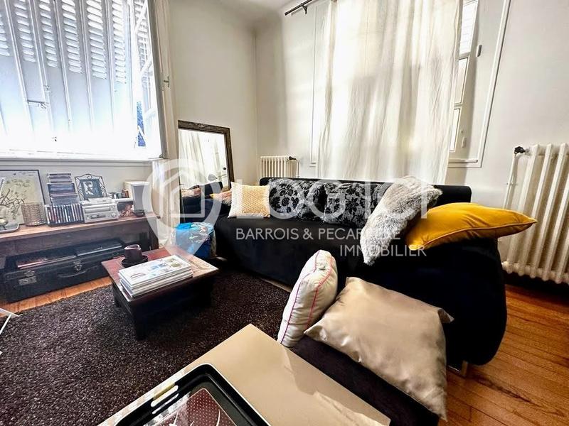 Maison - 338 m² - 13 pièces