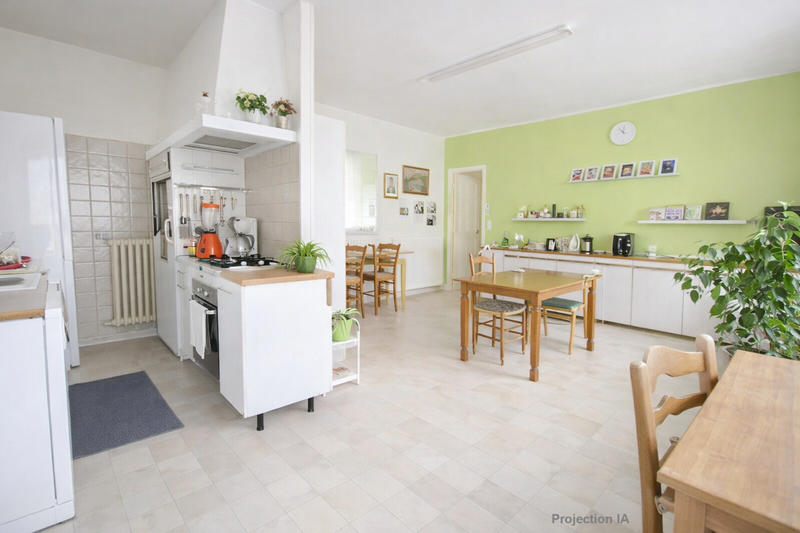 Maison - 120 m² - 5 pièces