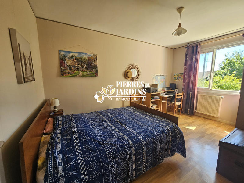 Maison - 99 m² - 5 pièces