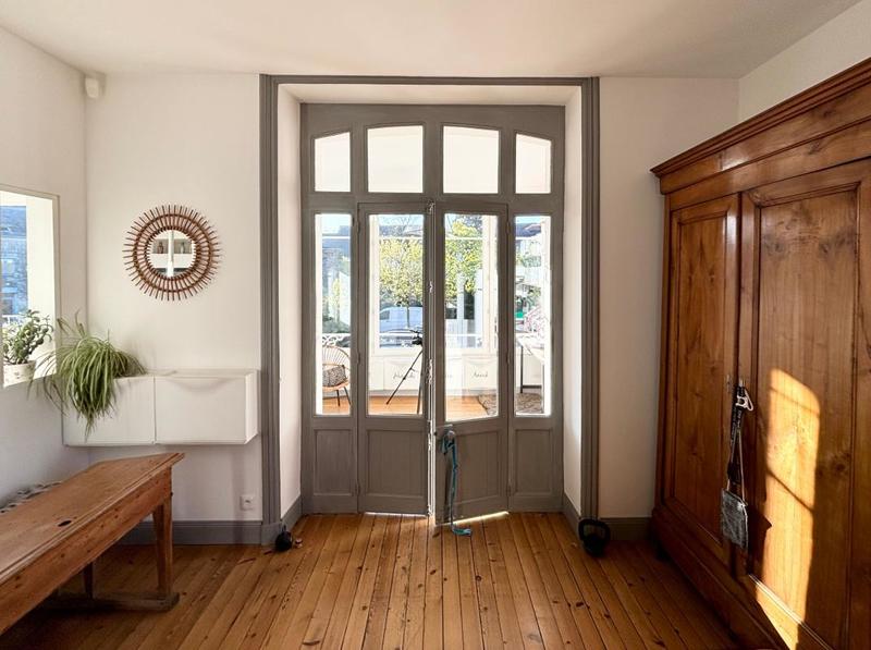 Maison de maîtres - 330 m² - 9 pièces