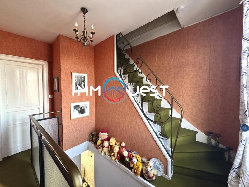 Maison - 137 m² - 6 pièces