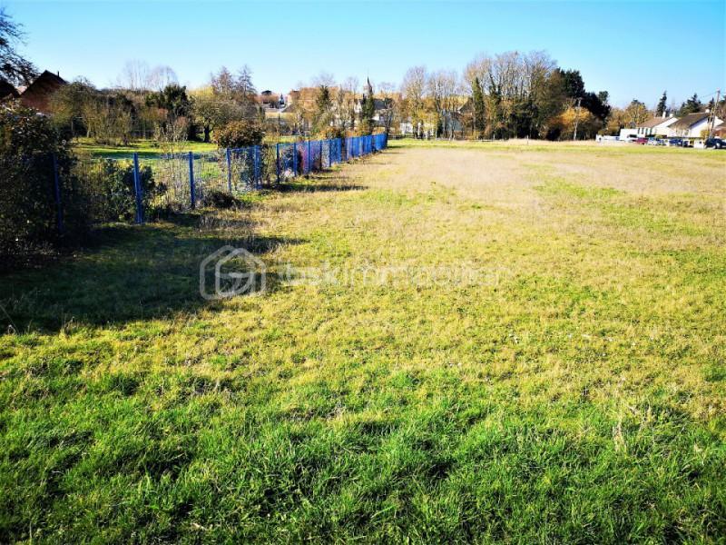 Terrain constructible - 821 m²