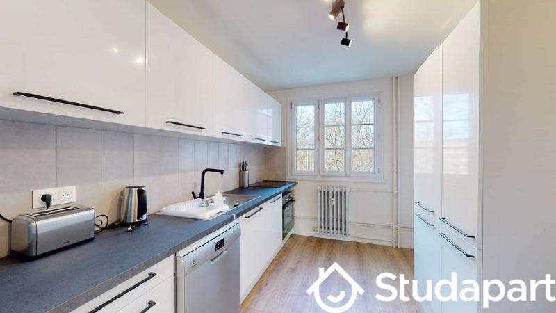 Chambre - 13 m² - 1 pièce