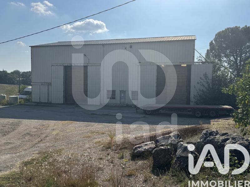 Maison - 1 779 m² - 4 pièces