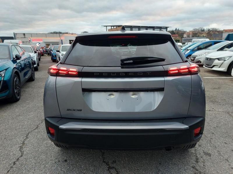 Peugeot 2008 II 100 ch Allure pack navigation / vision 6594km