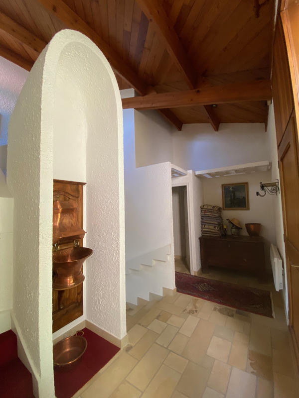 Maison - 216 m² - 7 pièces