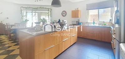 Appartement - 216 m² - 7 pièces