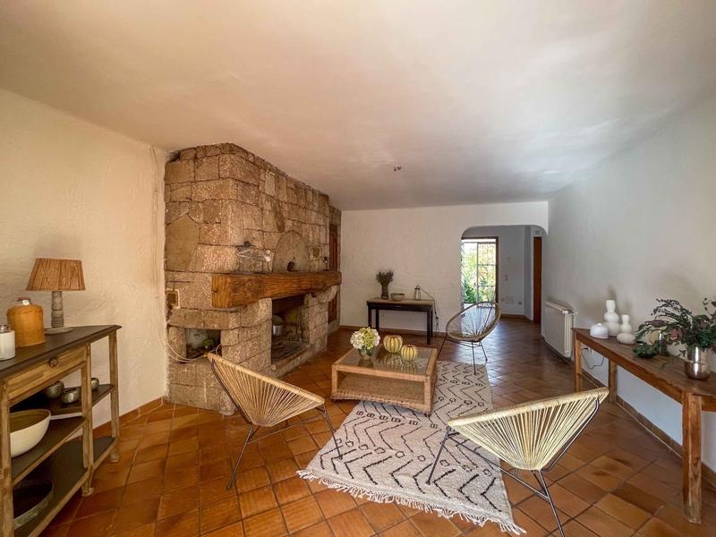 Maison en pierre - 178 m² - 6 pièces