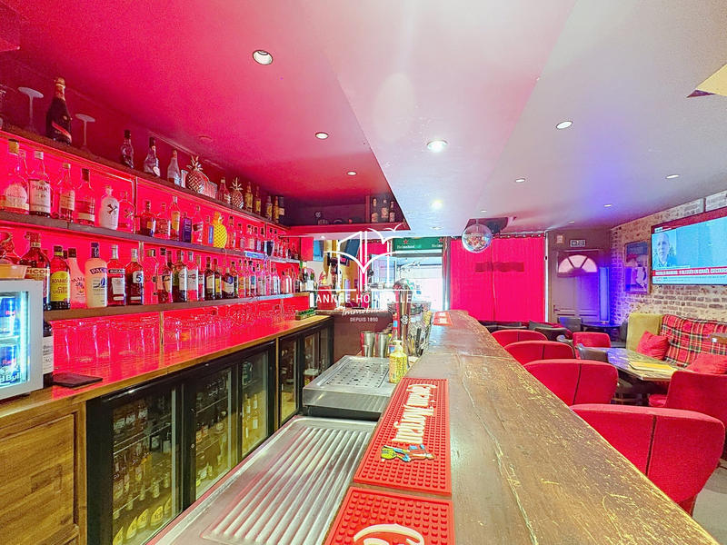 Fonds de commerce - Local commercial - 168 m²