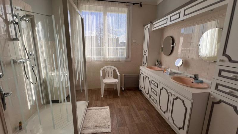 Maison - 156 m² - 5 pièces