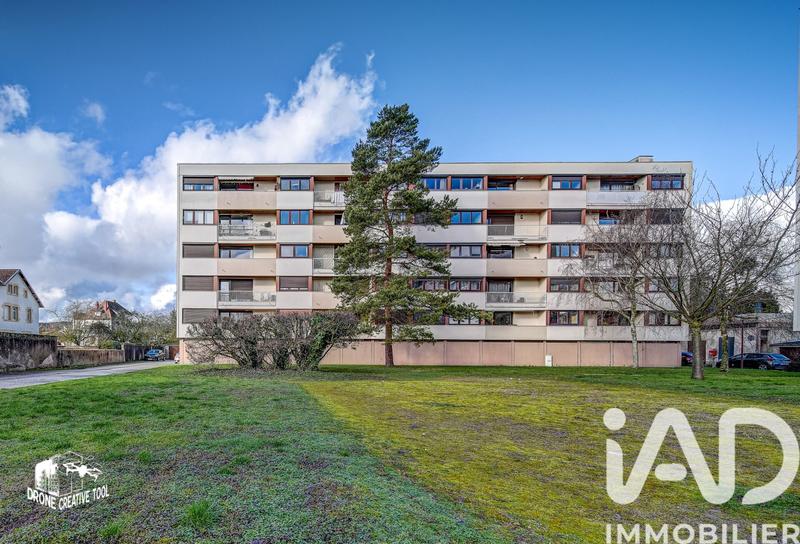 Appartement - 90 m² - 4 pièces