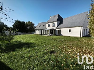 Maison - 223 m² - 6 pièces