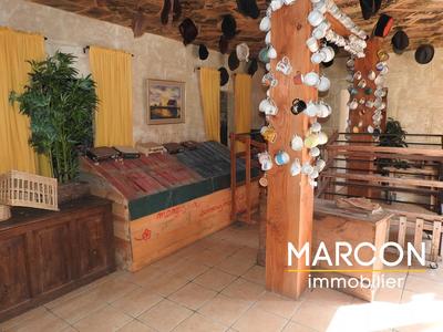 Maison - 120 m² - 10 pièces