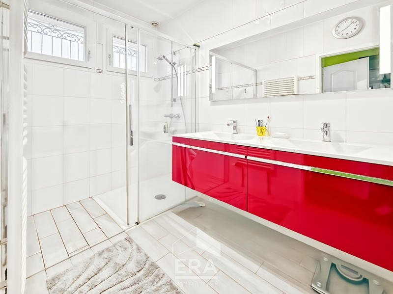 Maison - 160 m² - 7 pièces