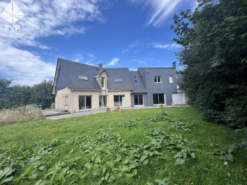 Maison de village - 316 m² - 11 pièces