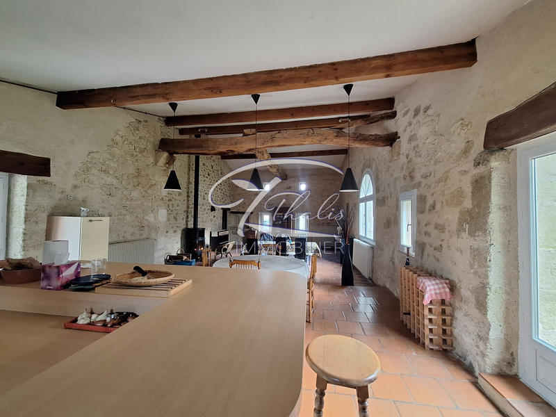 Maison ancienne - 294 m² - 10 pièces