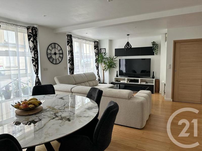 Appartement - 106 m² - 5 pièces