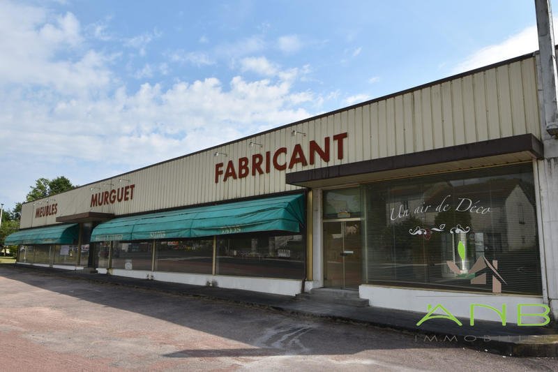 Local commercial - 580 m² - 4 pièces