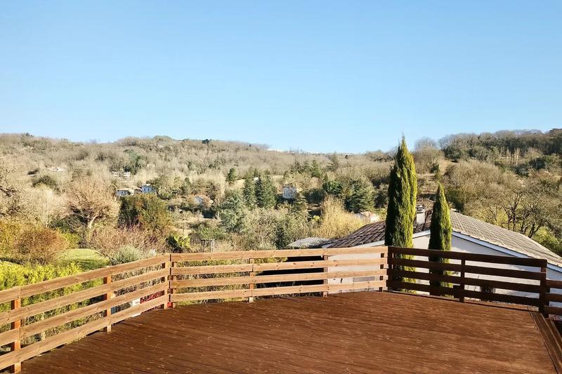 Maison - 160 m² - 6 pièces