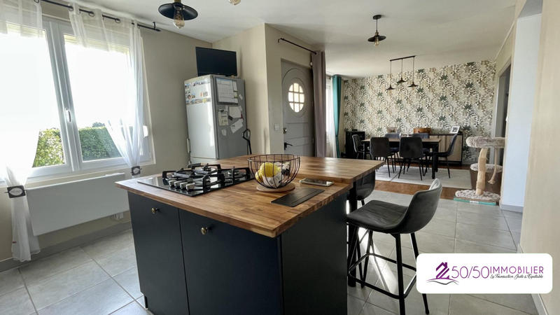 Maison - 115 m² - 8 pièces