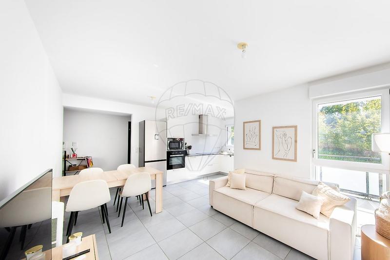 Appartement - 65 m² - 3 pièces