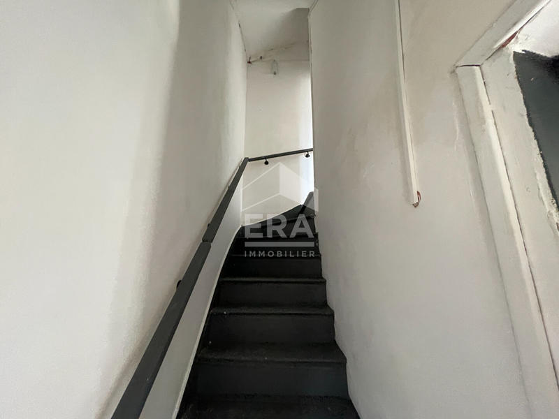 Immeuble - 90 m² - 5 pièces