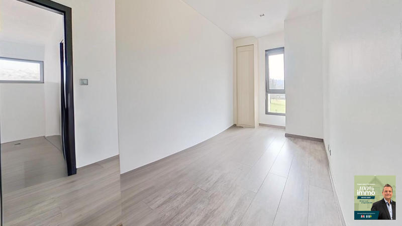 Maison - 152 m² - 6 pièces