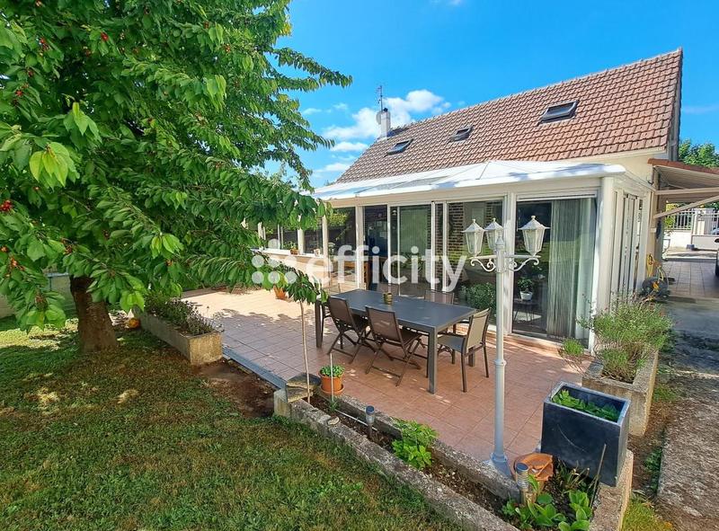 Maison - 130 m² - 6 pièces