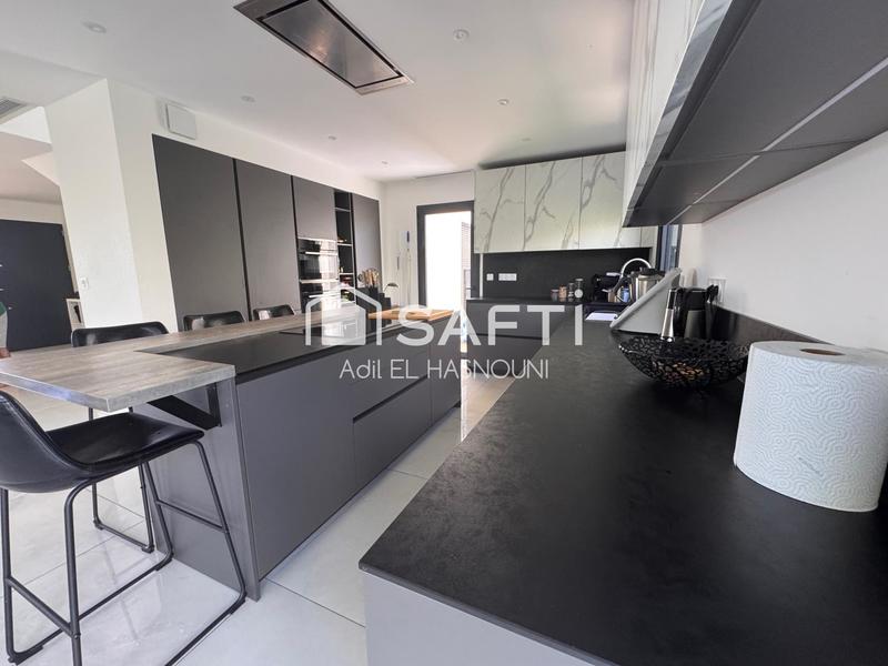 Maison - 142 m² - 6 pièces