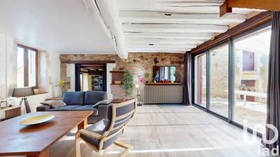 Maison - 220 m² - 6 pièces