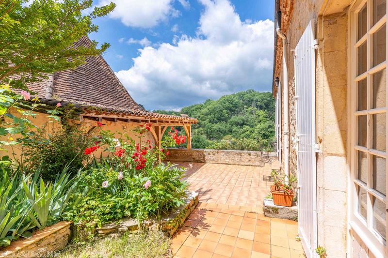 Maison traditionnelle - 152 m² - 5 pièces