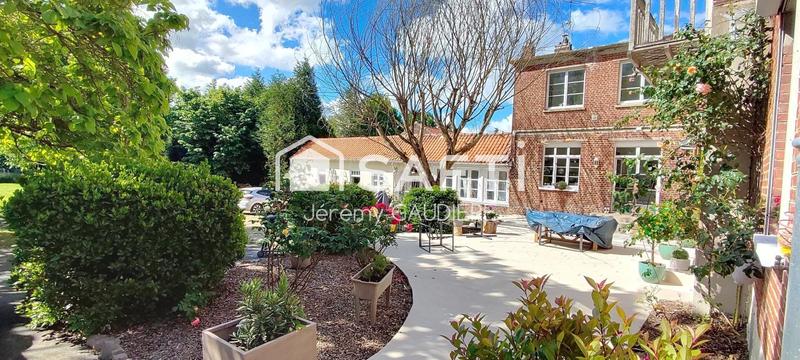 Maison - 195 m² - 6 pièces