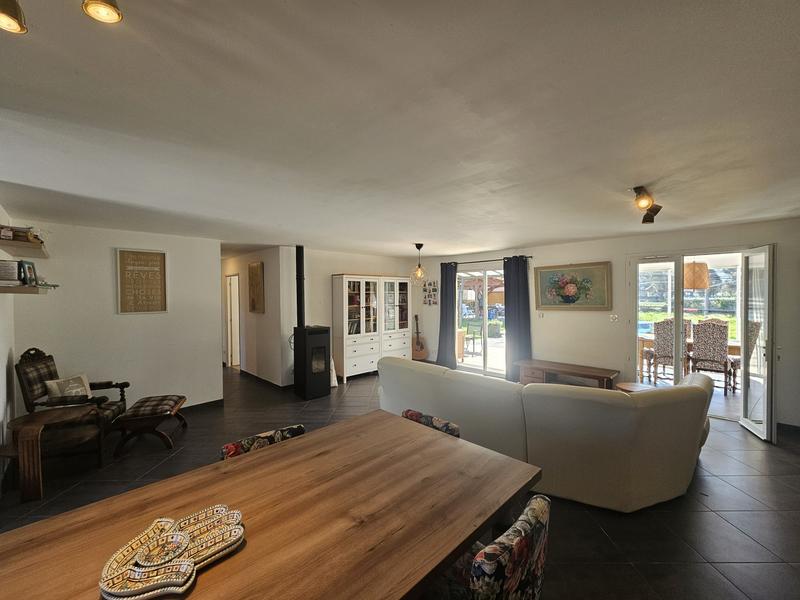 Maison traditionnelle - 116 m² - 6 pièces