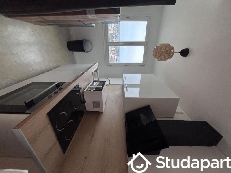 Chambre - 11 m² - 1 pièce